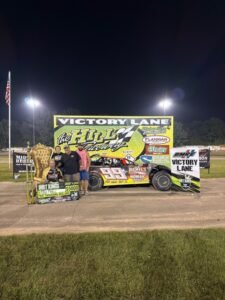 Mike Mullen captures Dirt Kings Feature at The Hill Raceway